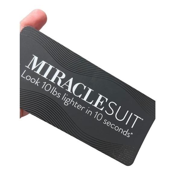 Miraclesuit Tankini Framboise Pink Dazzle Scoop Neck Underwire Swim NEW Size 10 - Picture 9 of 10